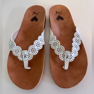 Reef Women's White Floral Laser-Cut Toe-Post Sandals Size 10